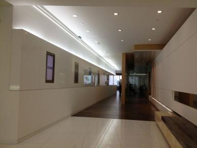 800平米中大空間辦公室裝修設(shè)計